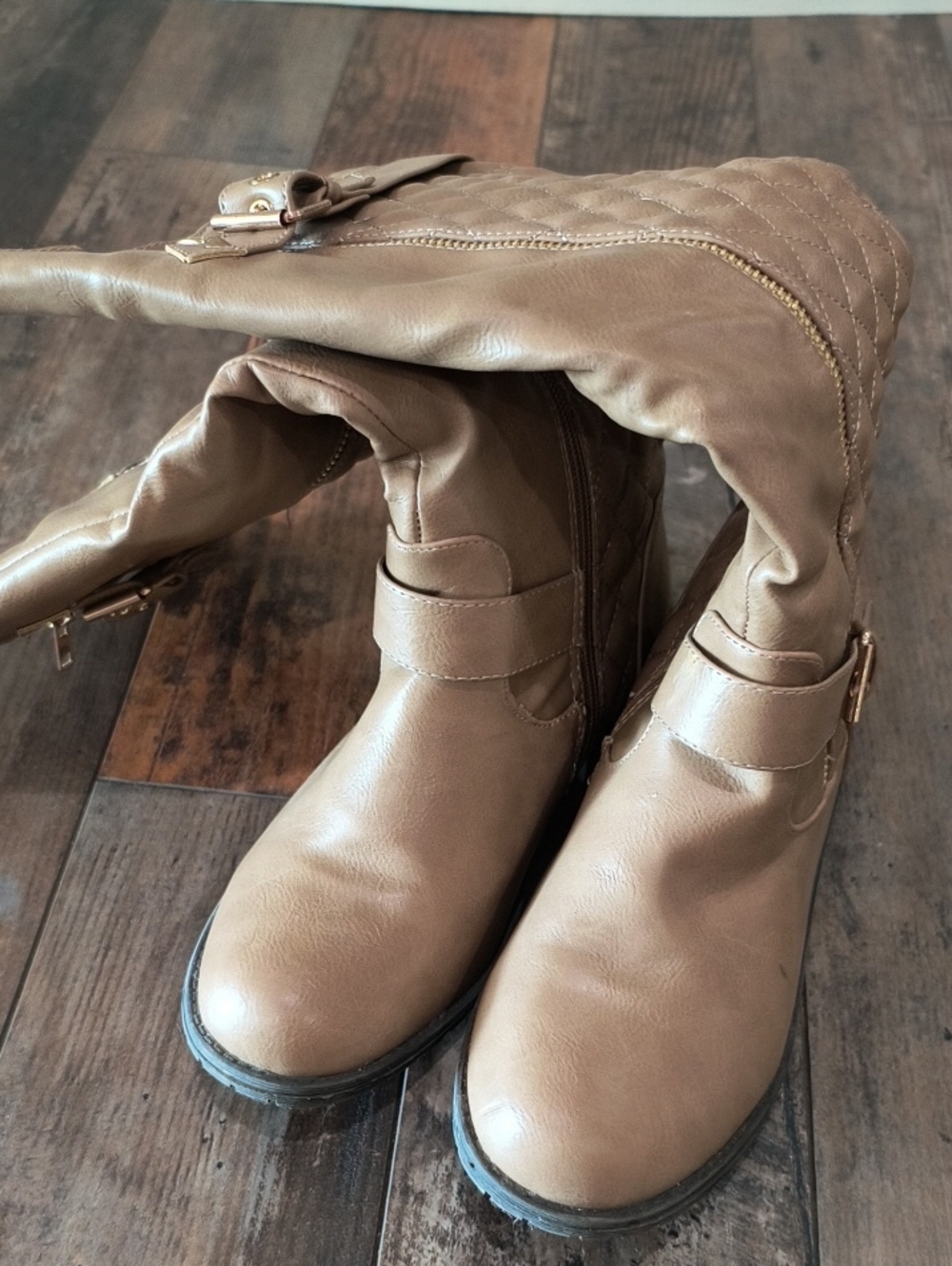 Women's Taupe Quilted Shaft Boots - Classic Casual Style